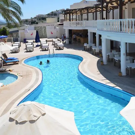 Mesmerizing With 21 Shared Pools In Milas Apartamento *
